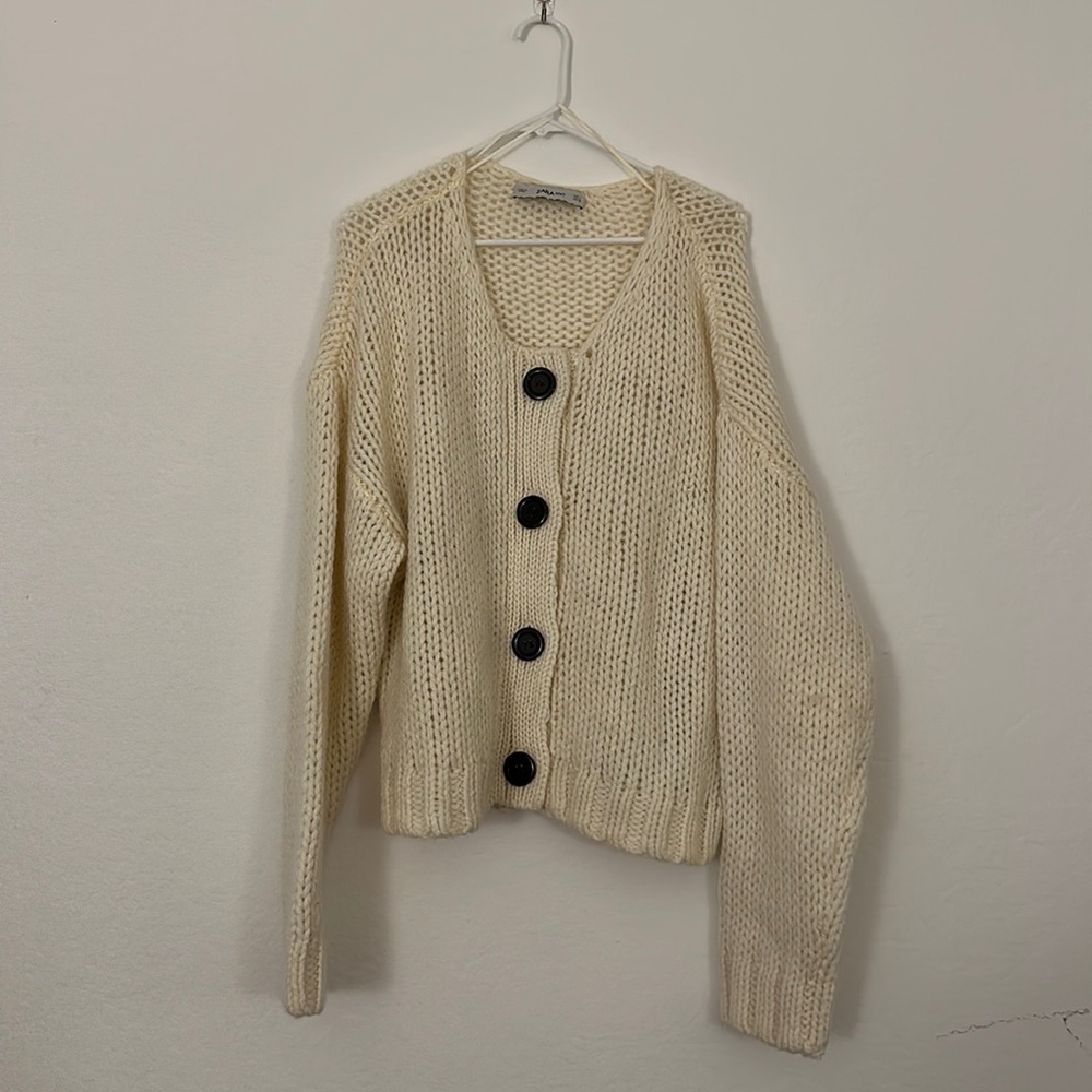 Zara oversized knit in cream